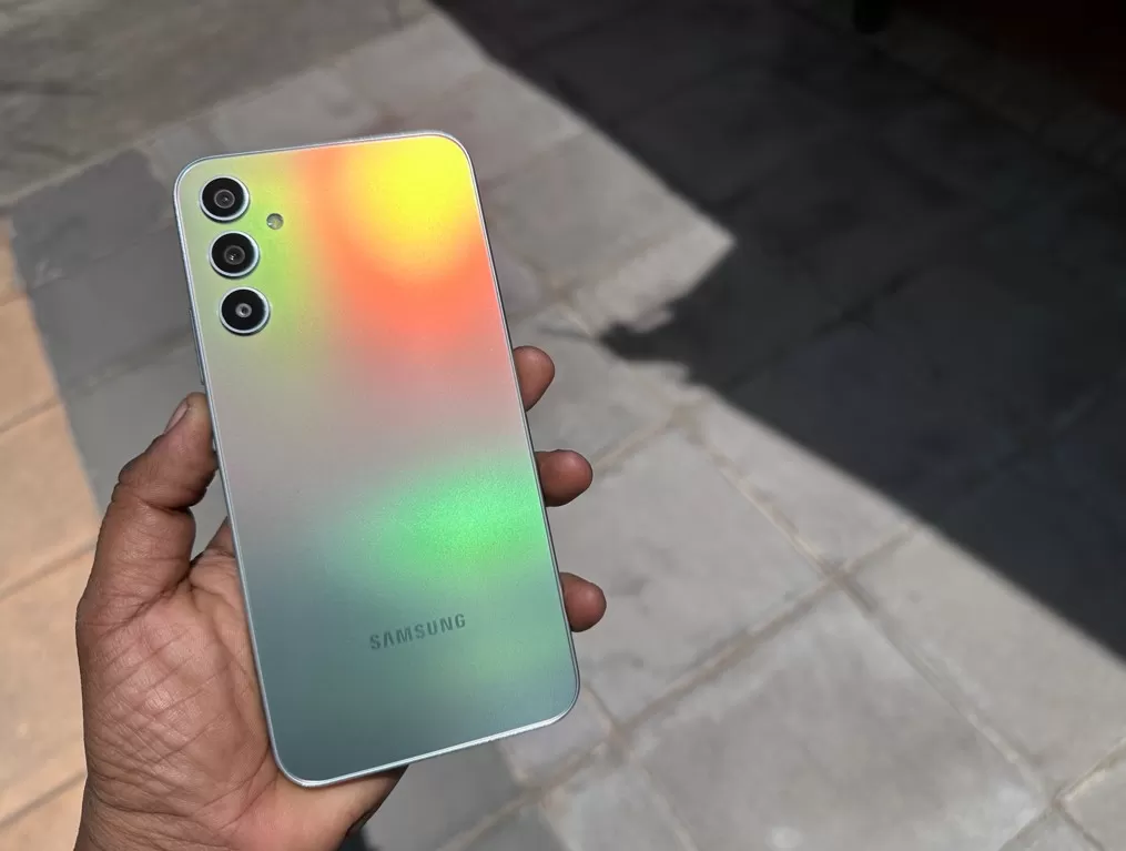 نقد و بررسی سامسونگ Galaxy A34